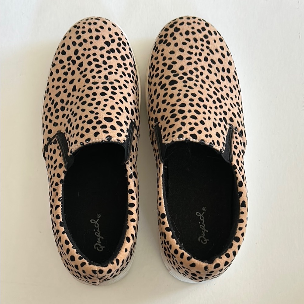Women’s Leopard Print Slip-On Shoes